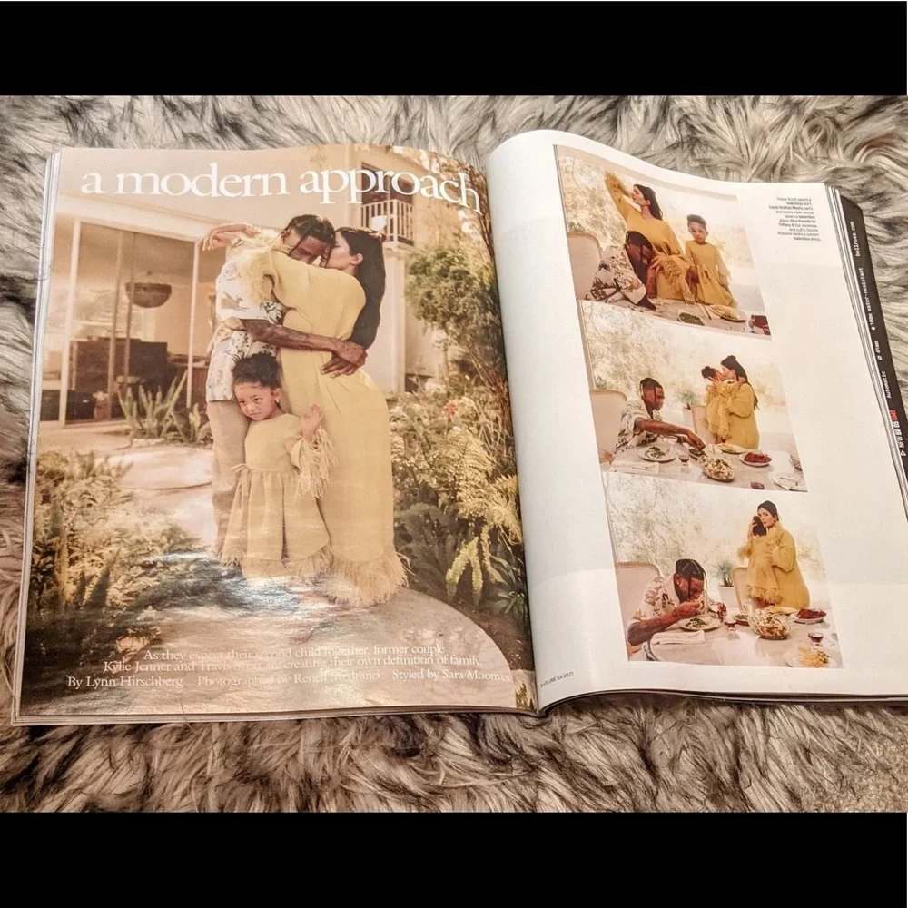 W magazine with Kylie Jenner, Travis Scott, Stormi Webster - Picture 2 of 4